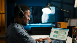 Speech Analytics in Call Centers: How AI Is Revolutionizing Customer Experience